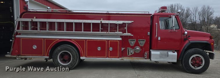 image for item DO7766 1982 International S1900 pumper fire truck