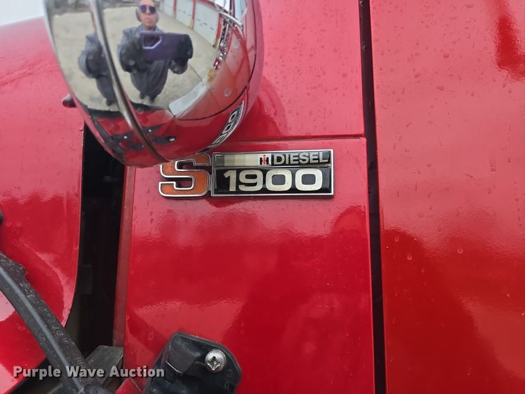 image for item DO7766 1982 International S1900 pumper fire truck