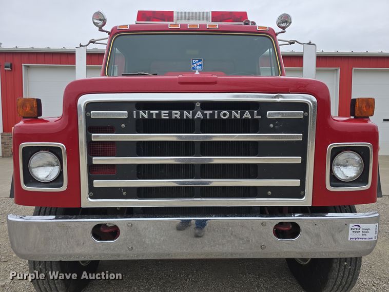 image for item DO7766 1982 International S1900 pumper fire truck