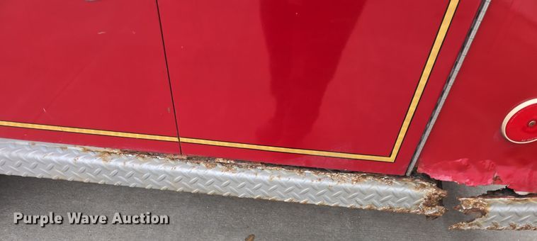 image for item DO7766 1982 International S1900 pumper fire truck