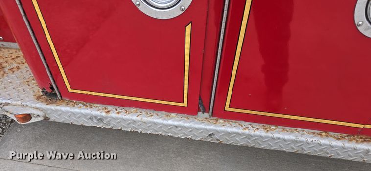 image for item DO7766 1982 International S1900 pumper fire truck