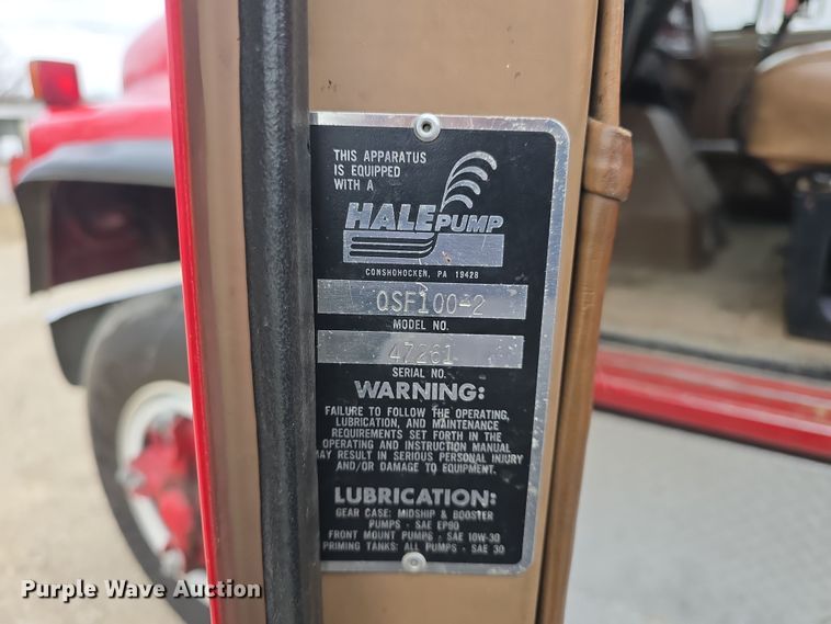 image for item DO7766 1982 International S1900 pumper fire truck