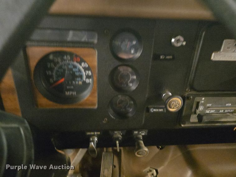 image for item DO7766 1982 International S1900 pumper fire truck