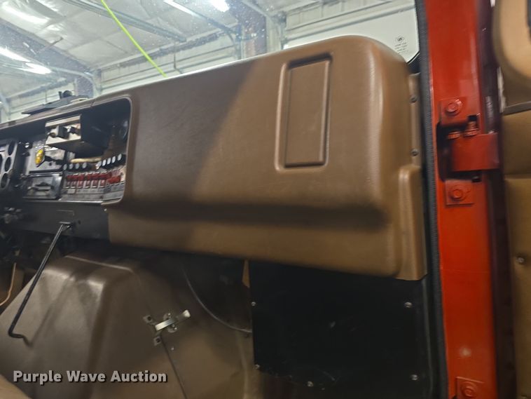 image for item DO7766 1982 International S1900 pumper fire truck