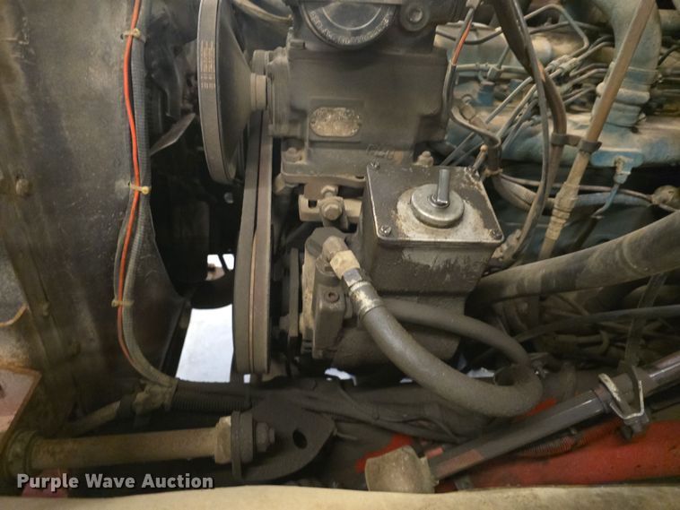 image for item DO7766 1982 International S1900 pumper fire truck