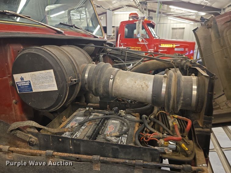 image for item DO7766 1982 International S1900 pumper fire truck