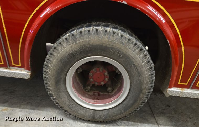 image for item DO7766 1982 International S1900 pumper fire truck