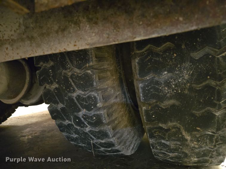 image for item DO7766 1982 International S1900 pumper fire truck