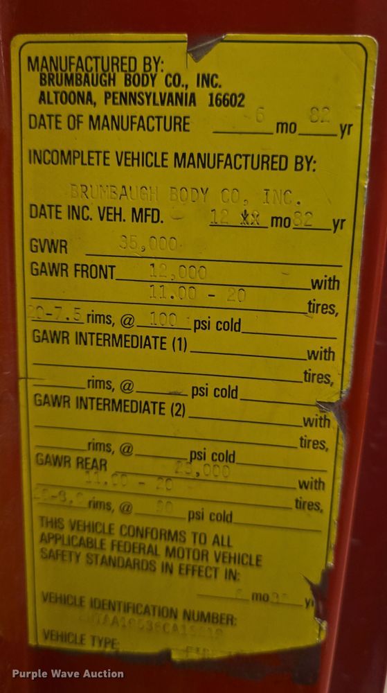 image for item DO7766 1982 International S1900 pumper fire truck