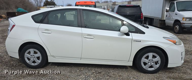 image for item DO8205 2011 Toyota Prius 