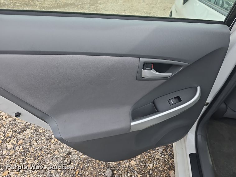 image for item DO8205 2011 Toyota Prius 