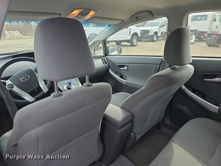 image for item DO8205 2011 Toyota Prius 