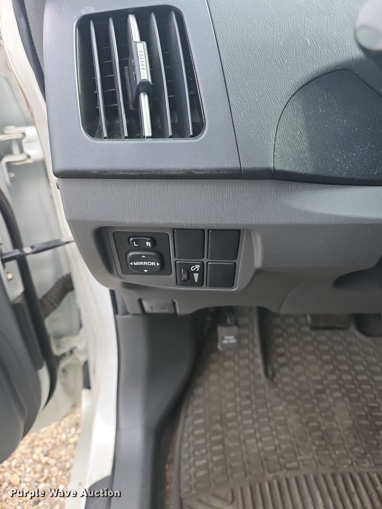 image for item DO8205 2011 Toyota Prius 