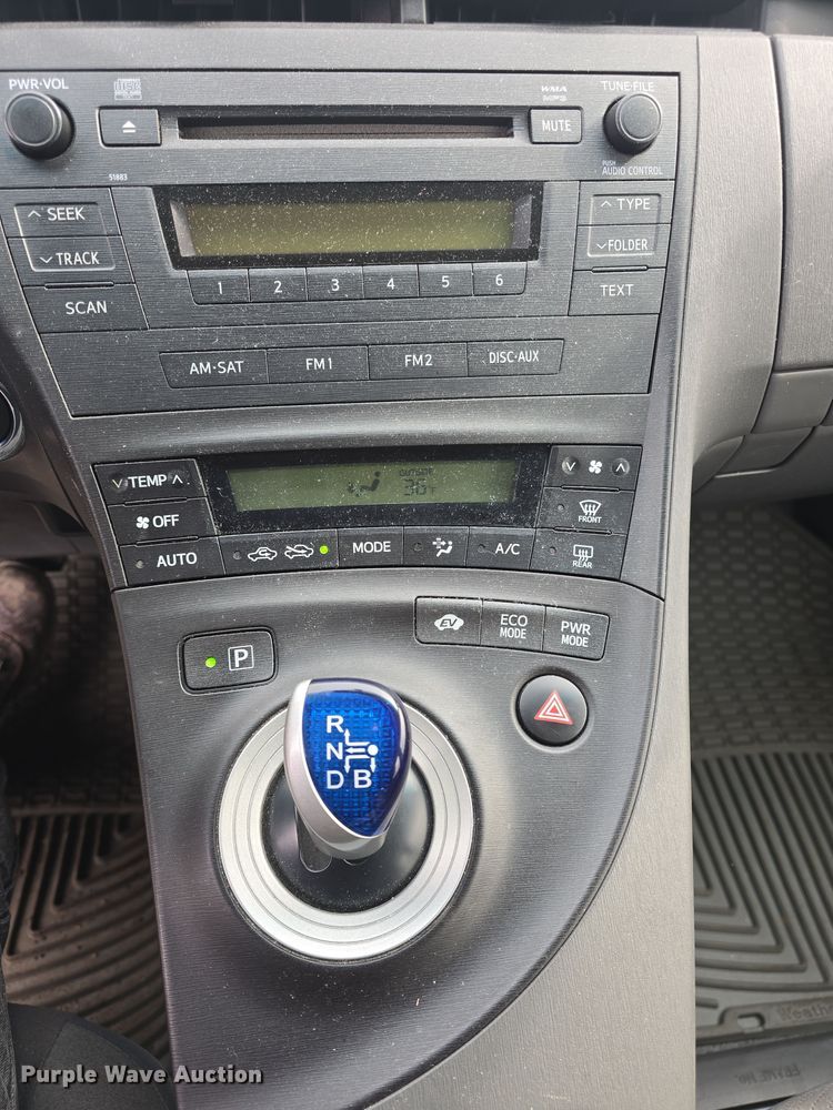 image for item DO8205 2011 Toyota Prius 