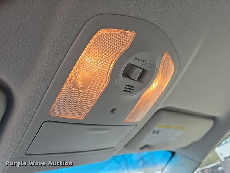 image for item DO8205 2011 Toyota Prius 