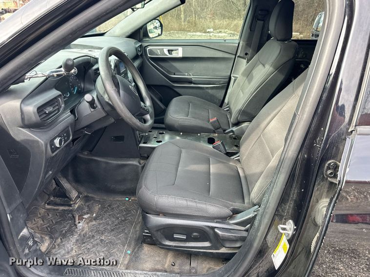 image for item DQ6606 2020 Ford Explorer Police Interceptor SUV
