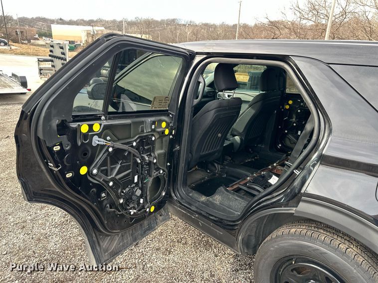 image for item DQ6606 2020 Ford Explorer Police Interceptor SUV