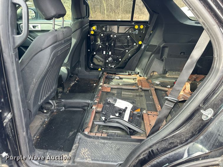 image for item DQ6606 2020 Ford Explorer Police Interceptor SUV