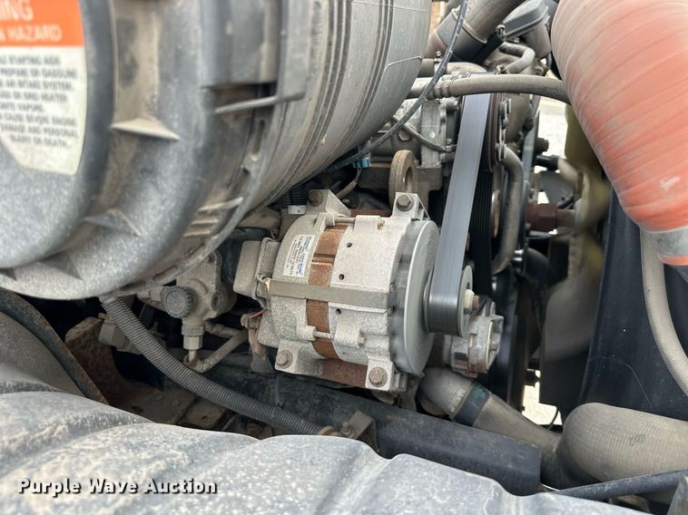 image for item DQ6609 2009 International 4300 bucket truck