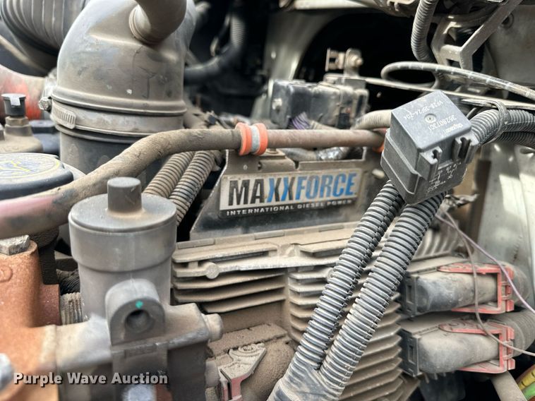 image for item DQ6609 2009 International 4300 bucket truck