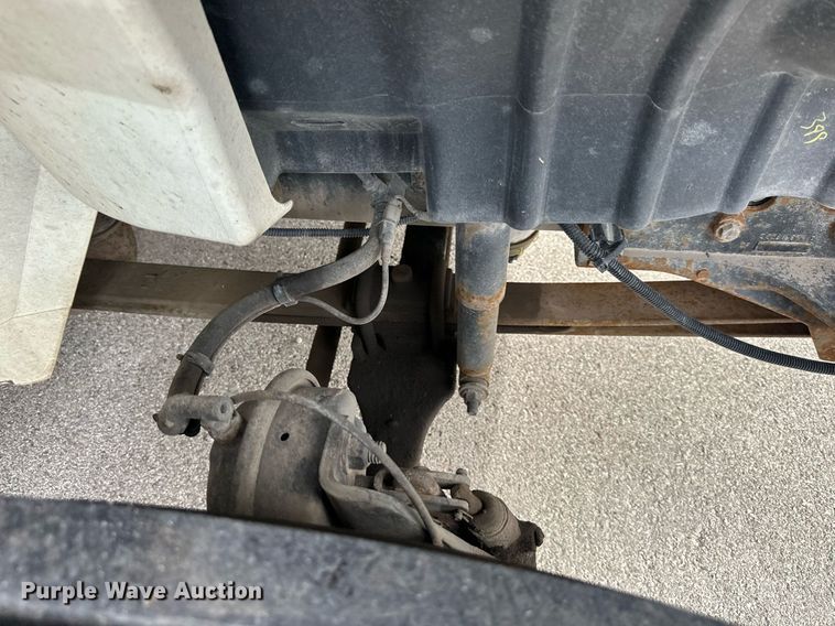 image for item DQ6609 2009 International 4300 bucket truck