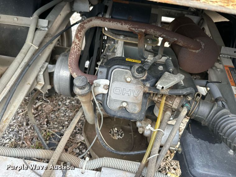 image for item DQ6610 Club Car Turf Carryall 252 golf cart