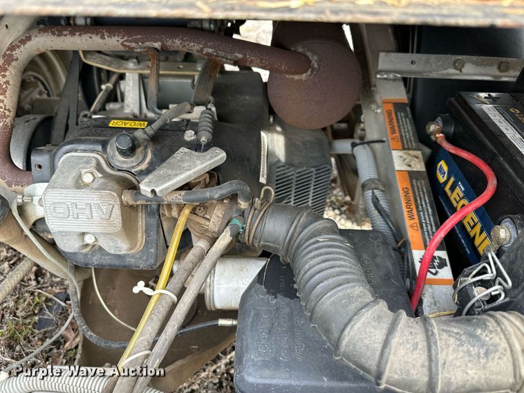 image for item DQ6610 Club Car Turf Carryall 252 golf cart