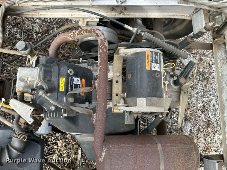 image for item DQ6610 Club Car Turf Carryall 252 golf cart