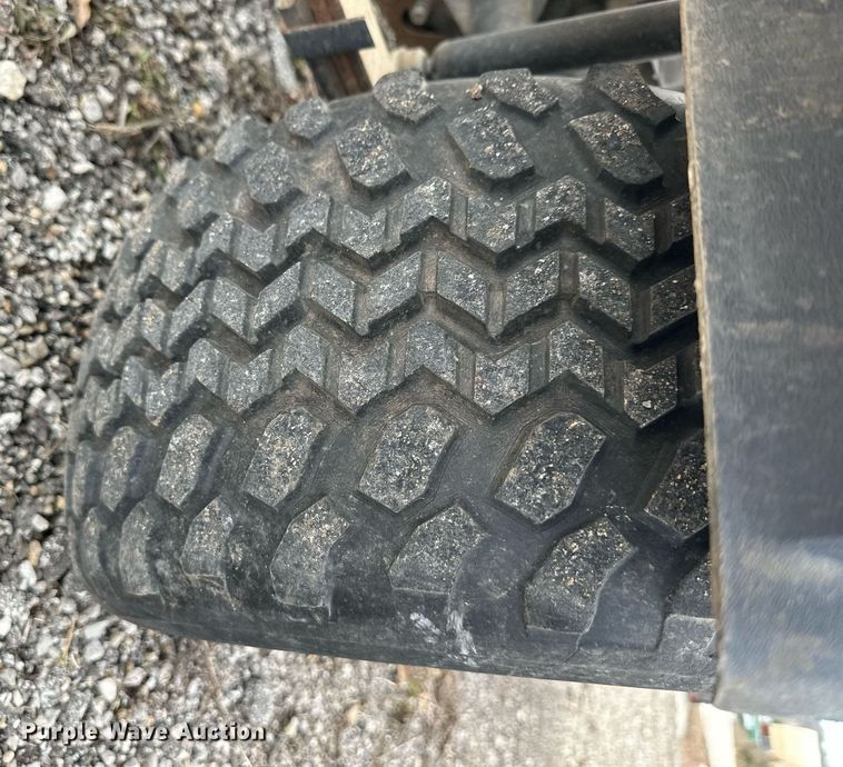 image for item DQ6610 Club Car Turf Carryall 252 golf cart