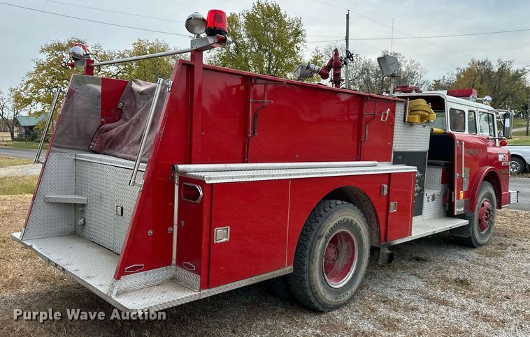 image for item DR2740 1982 Ford 8000 pumper fire truck