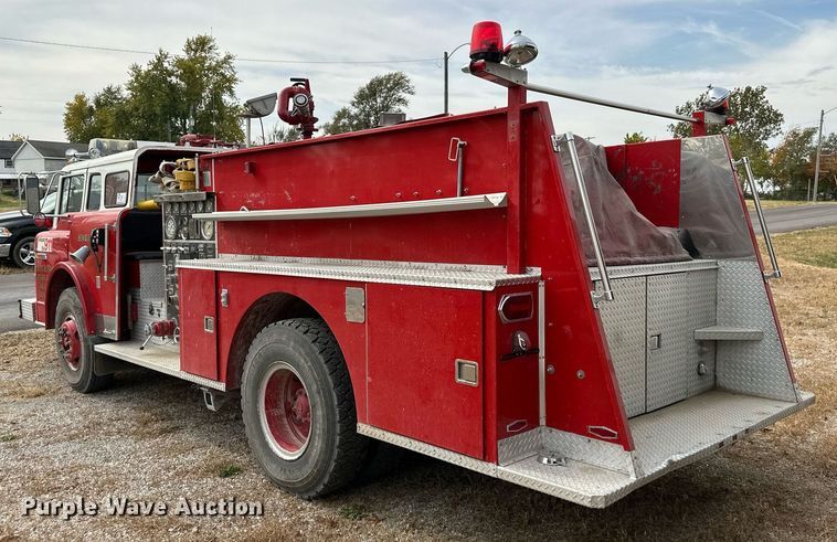 image for item DR2740 1982 Ford 8000 pumper fire truck