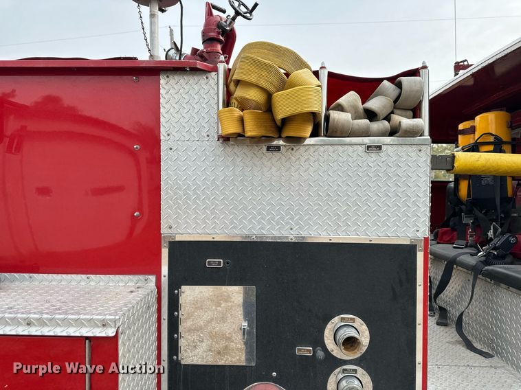image for item DR2740 1982 Ford 8000 pumper fire truck