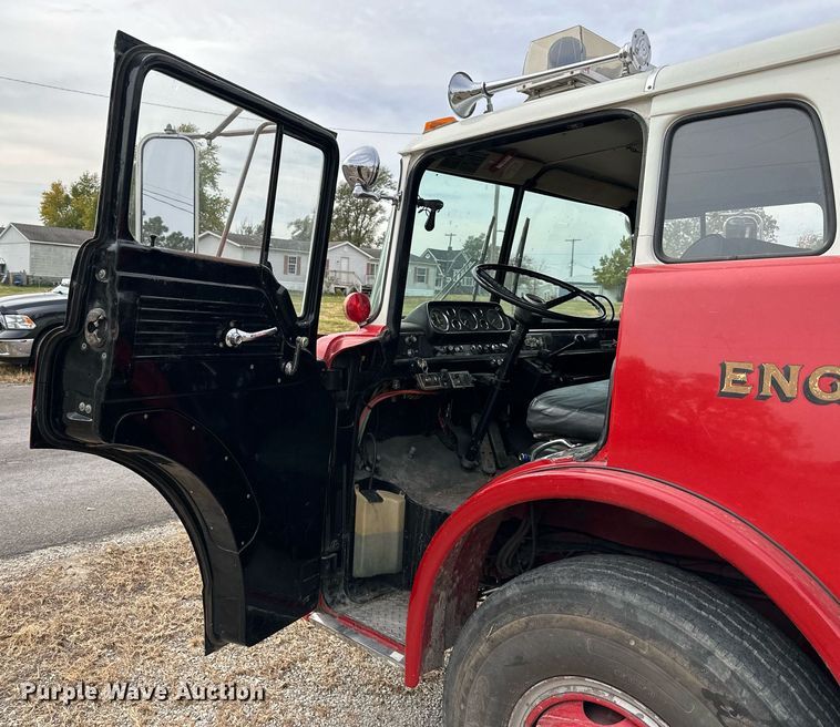 image for item DR2740 1982 Ford 8000 pumper fire truck