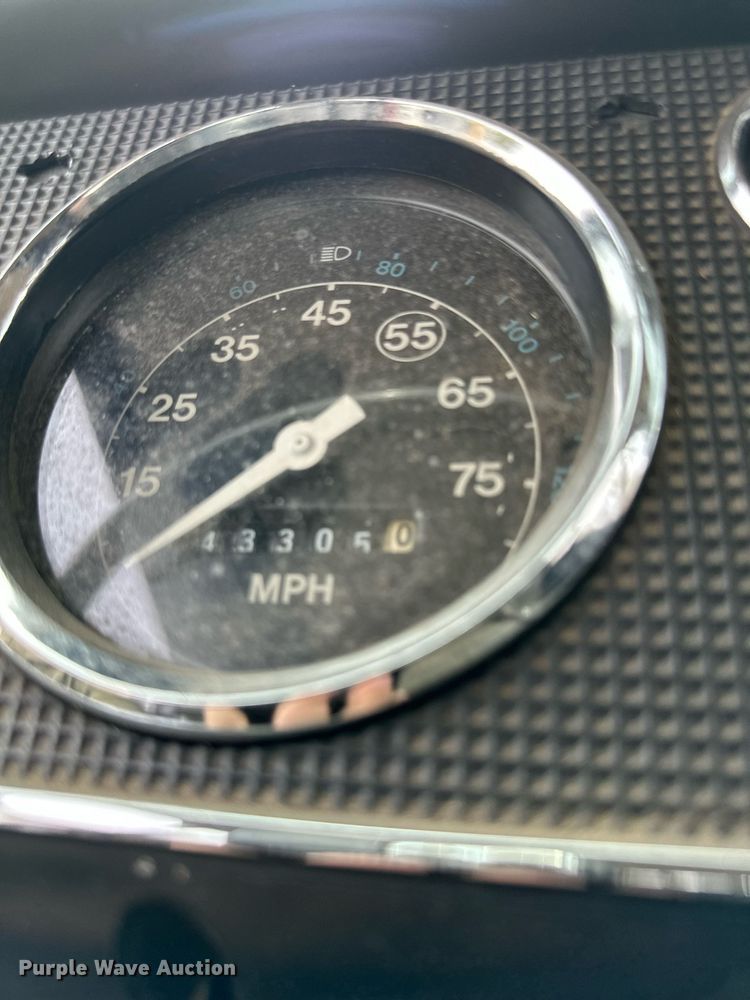 image for item DR2740 1982 Ford 8000 pumper fire truck