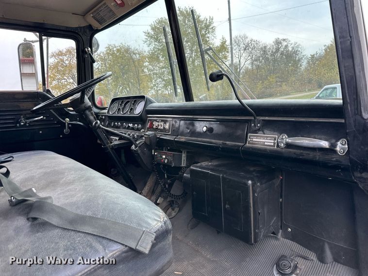 image for item DR2740 1982 Ford 8000 pumper fire truck