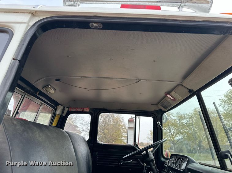 image for item DR2740 1982 Ford 8000 pumper fire truck