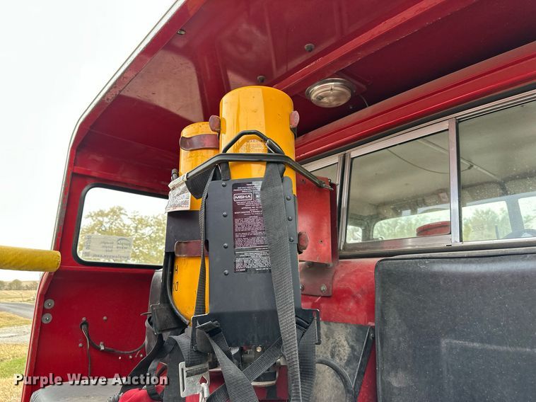 image for item DR2740 1982 Ford 8000 pumper fire truck