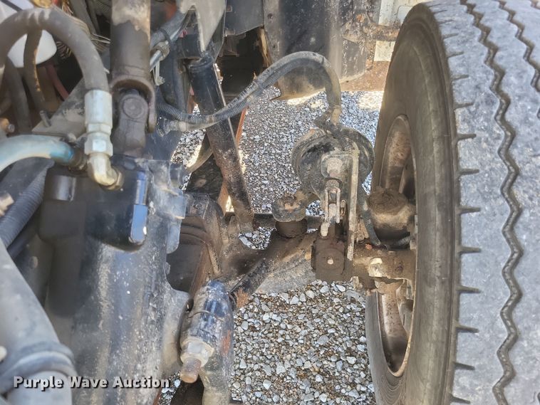 image for item DS5206 2002 Sterling LT9 semi truck