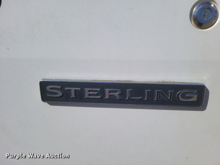 image for item DS5206 2002 Sterling LT9 semi truck