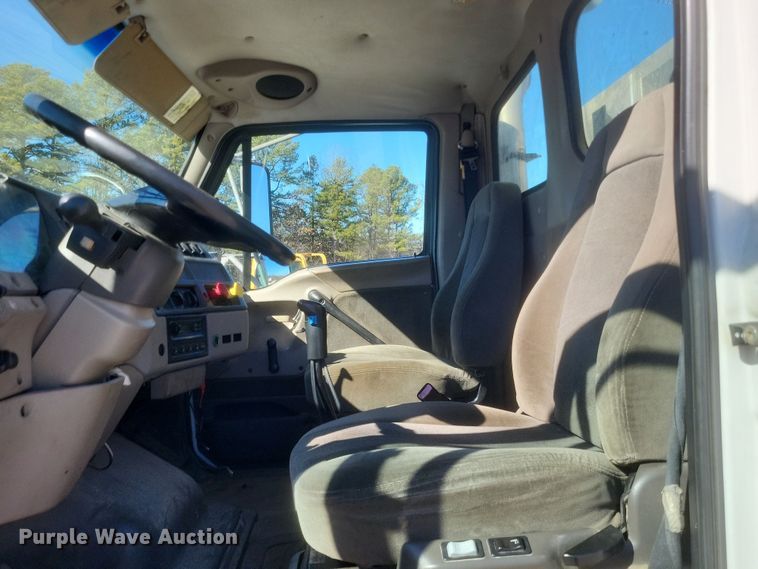 image for item DS5206 2002 Sterling LT9 semi truck