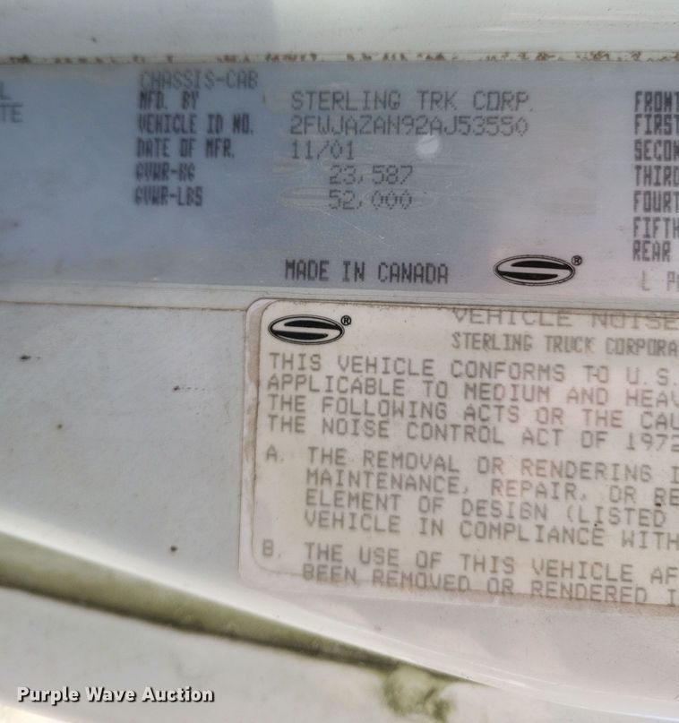 image for item DS5206 2002 Sterling LT9 semi truck