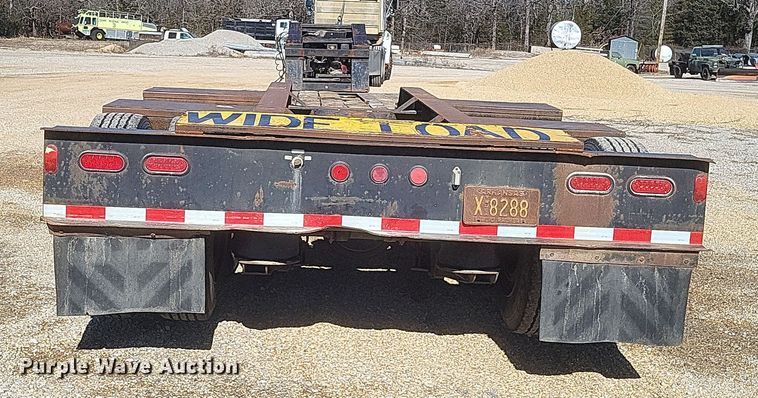 image for item DS5207 1997 Dakota Trail-Eze DG5022H3 lowboy equipment trailer