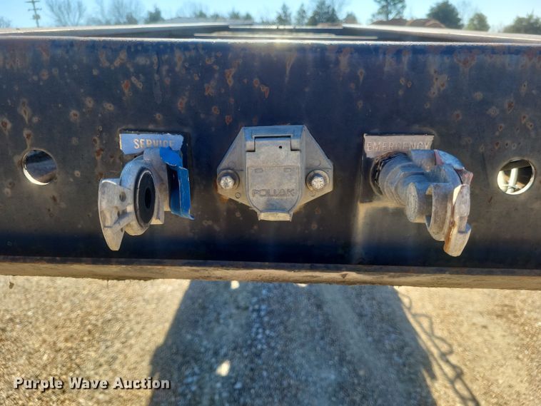 image for item DS5207 1997 Dakota Trail-Eze DG5022H3 lowboy equipment trailer