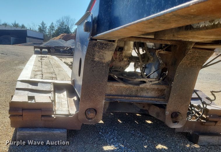 image for item DS5207 1997 Dakota Trail-Eze DG5022H3 lowboy equipment trailer