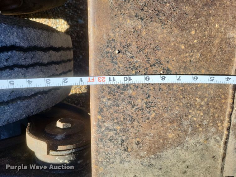 image for item DS5207 1997 Dakota Trail-Eze DG5022H3 lowboy equipment trailer