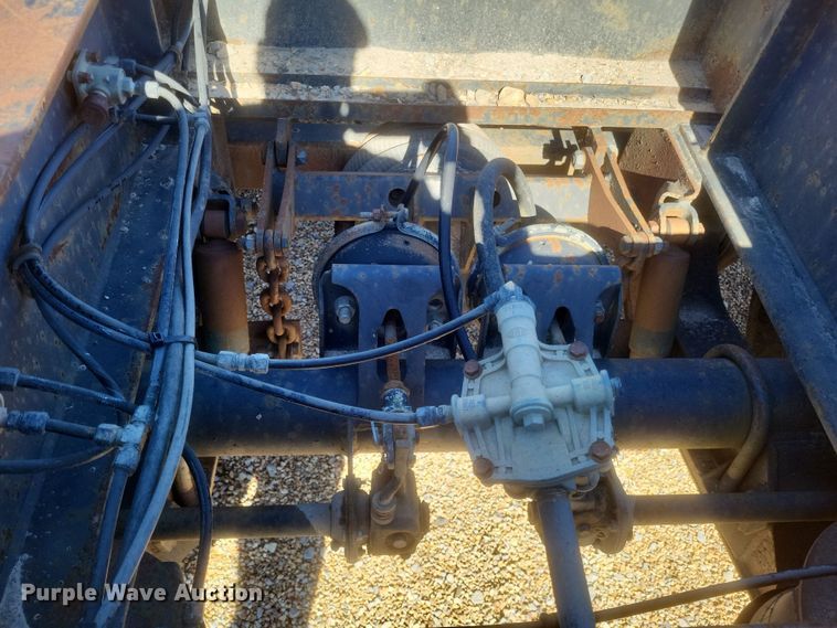 image for item DS5207 1997 Dakota Trail-Eze DG5022H3 lowboy equipment trailer