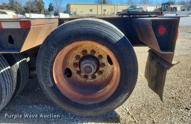 image for item DS5207 1997 Dakota Trail-Eze DG5022H3 lowboy equipment trailer