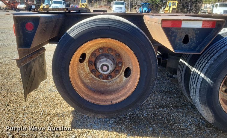 image for item DS5207 1997 Dakota Trail-Eze DG5022H3 lowboy equipment trailer