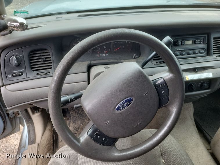 image for item DS5230 2006 Ford Crown Victoria Police Interceptor 