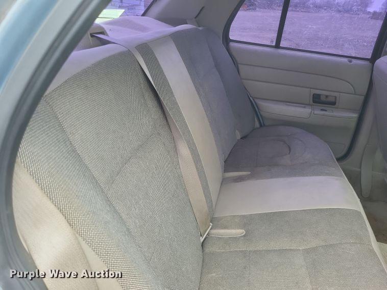 image for item DS5230 2006 Ford Crown Victoria Police Interceptor 